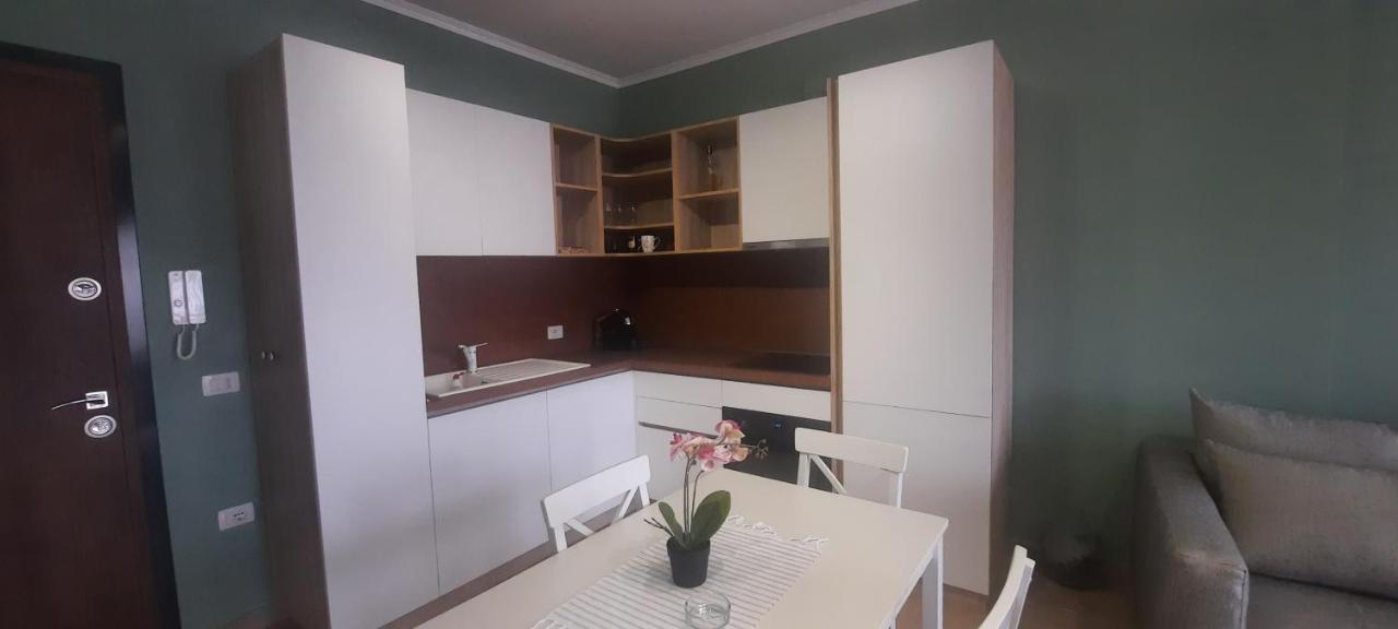 Flower Apartment Tirana Exterior foto
